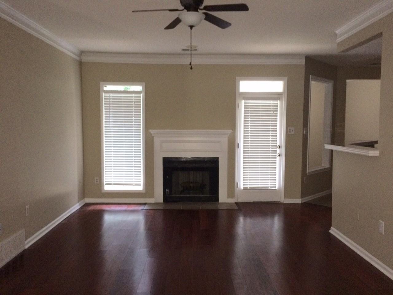 1160 Hunter's Lake Dr - Photo 3 of 17