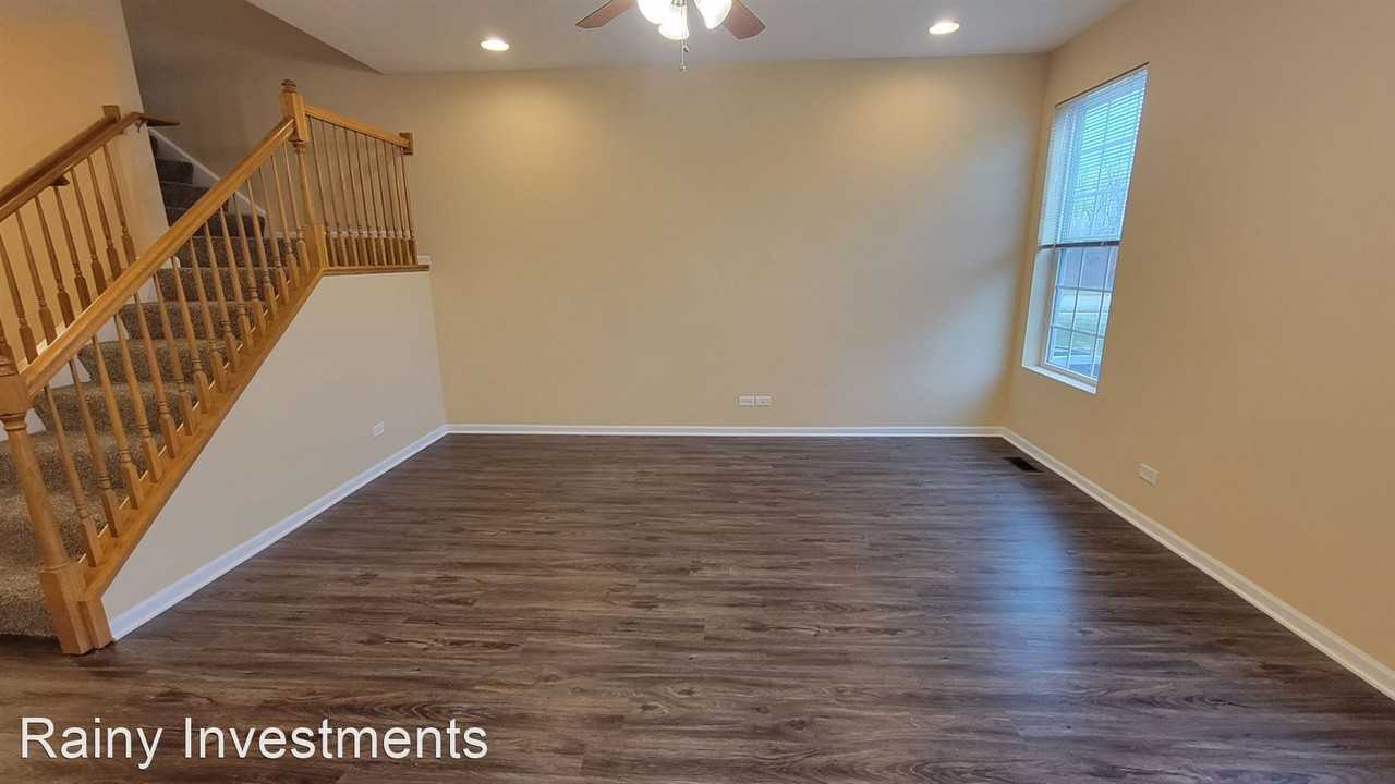 1040 Turin Dr - Photo 2 of 28