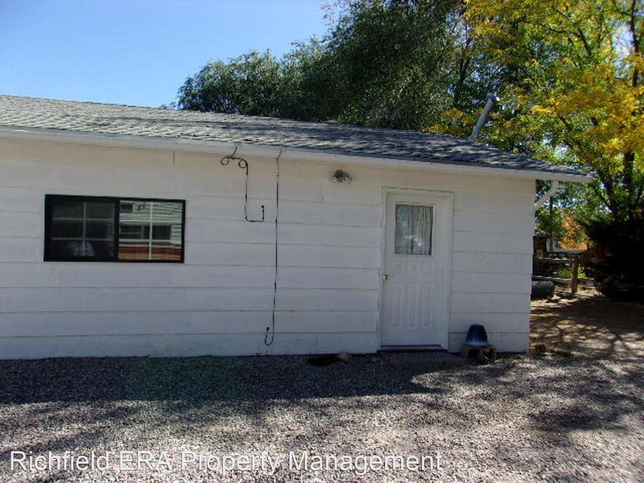 357 W 300 N - Photo 2 of 12