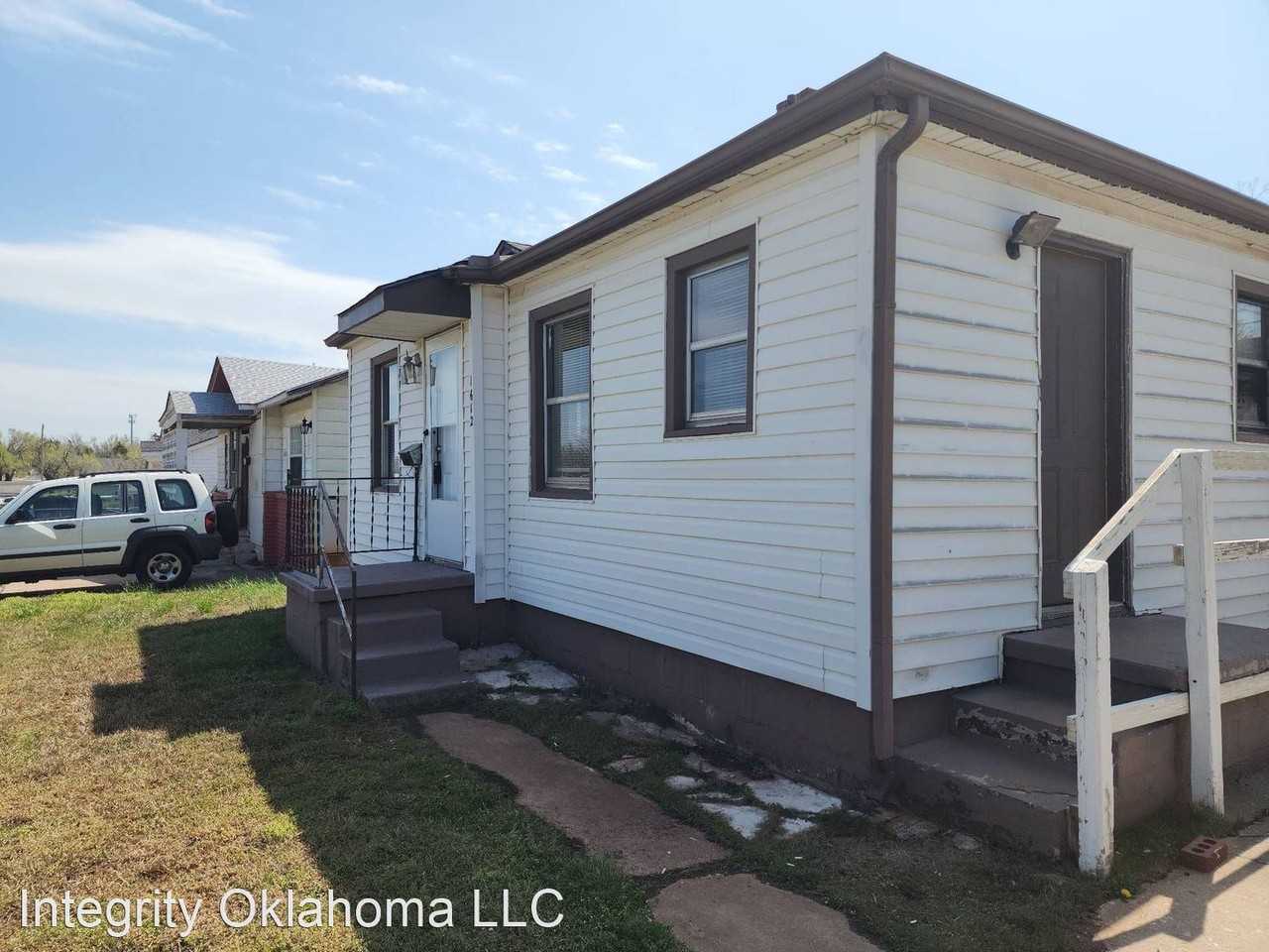 1612 Ne 25th St - Photo 2 of 28
