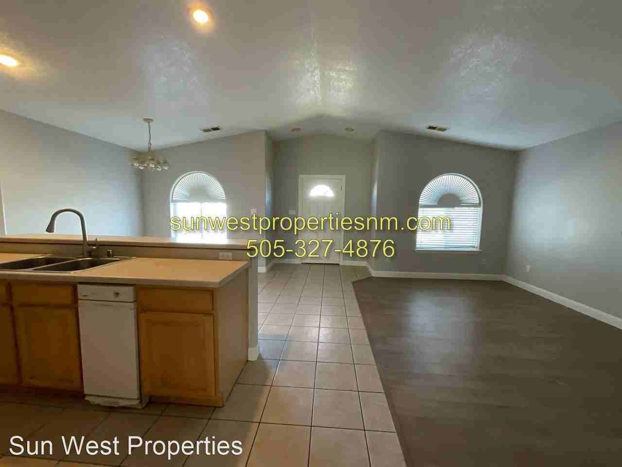 2807 Parque Del Norte - Photo 3 of 6