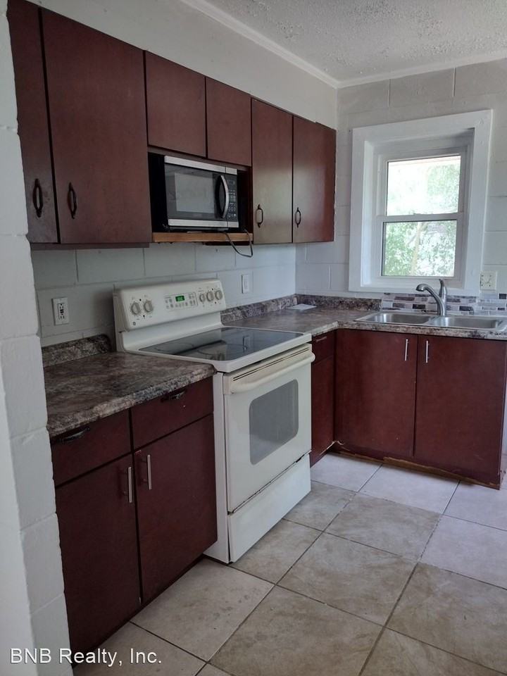 E. Minneola Avenue - Photo 3 of 9