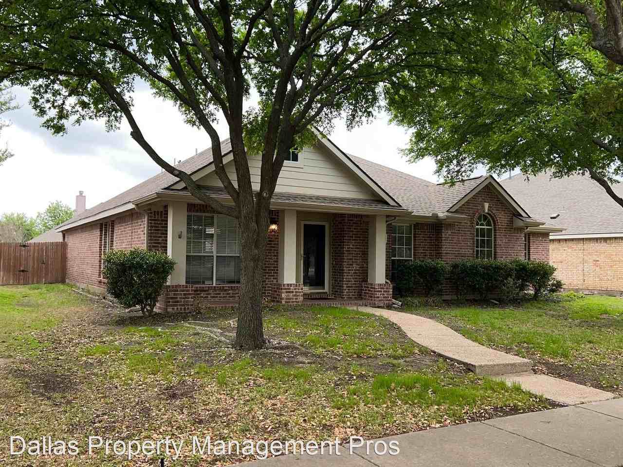 1604 Woodson Dr - Photo 3 of 45