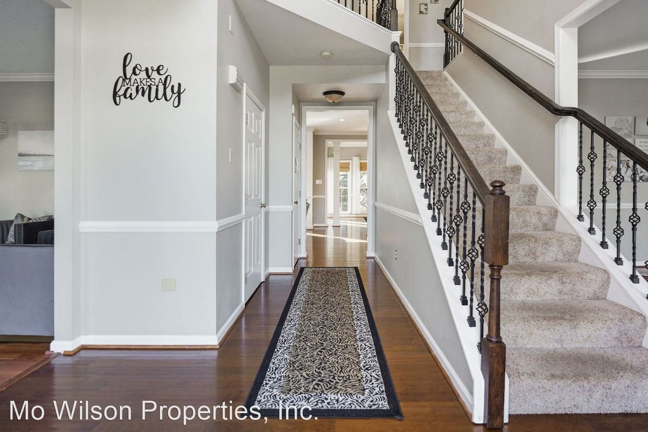 44 Aurelie Dr - Photo 2 of 36