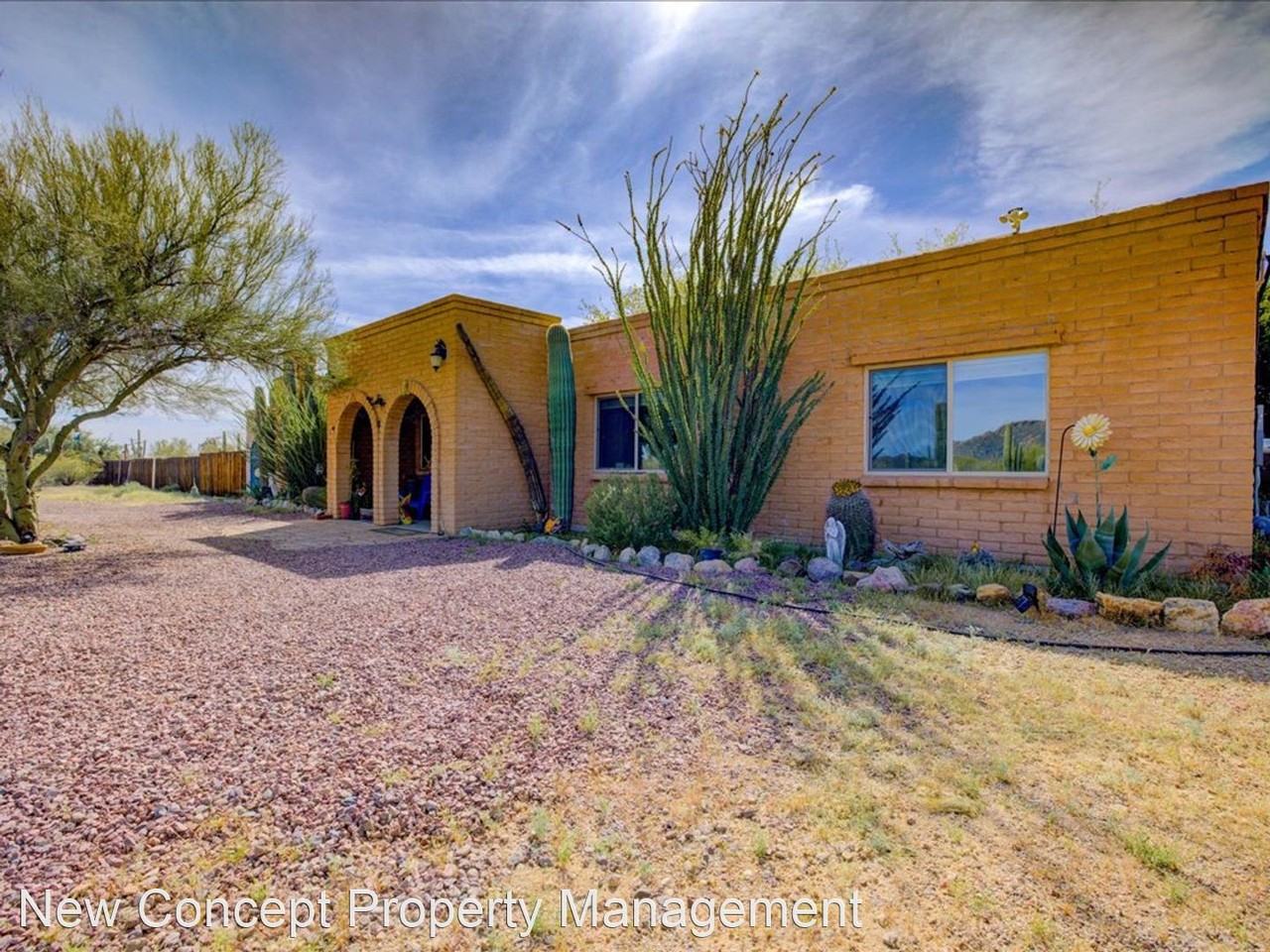 4401 N Sanders Rd - Photo 2 of 41