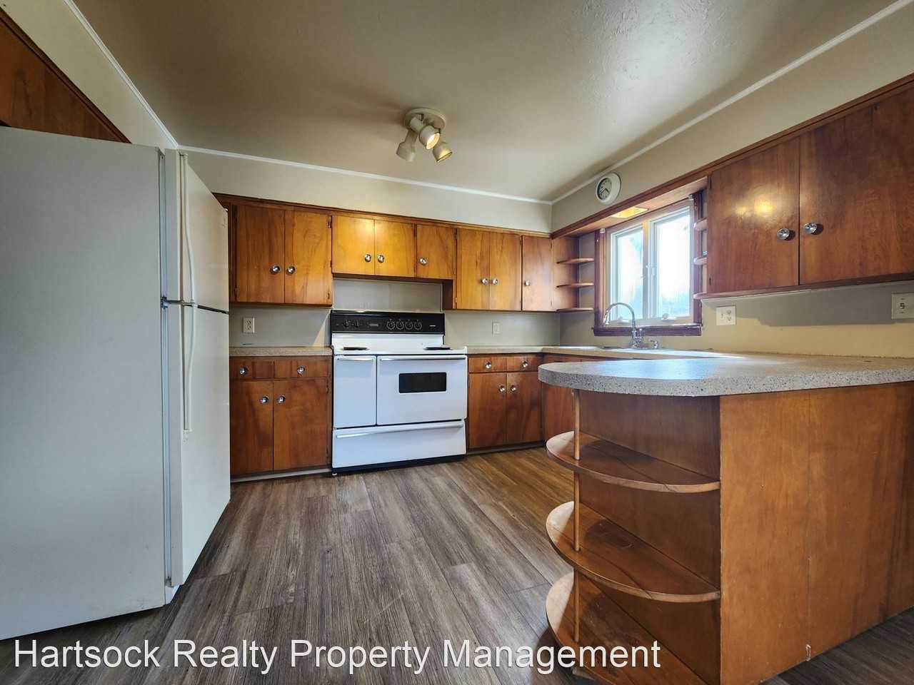 3491 Spencerville Rd - Photo 3 of 10