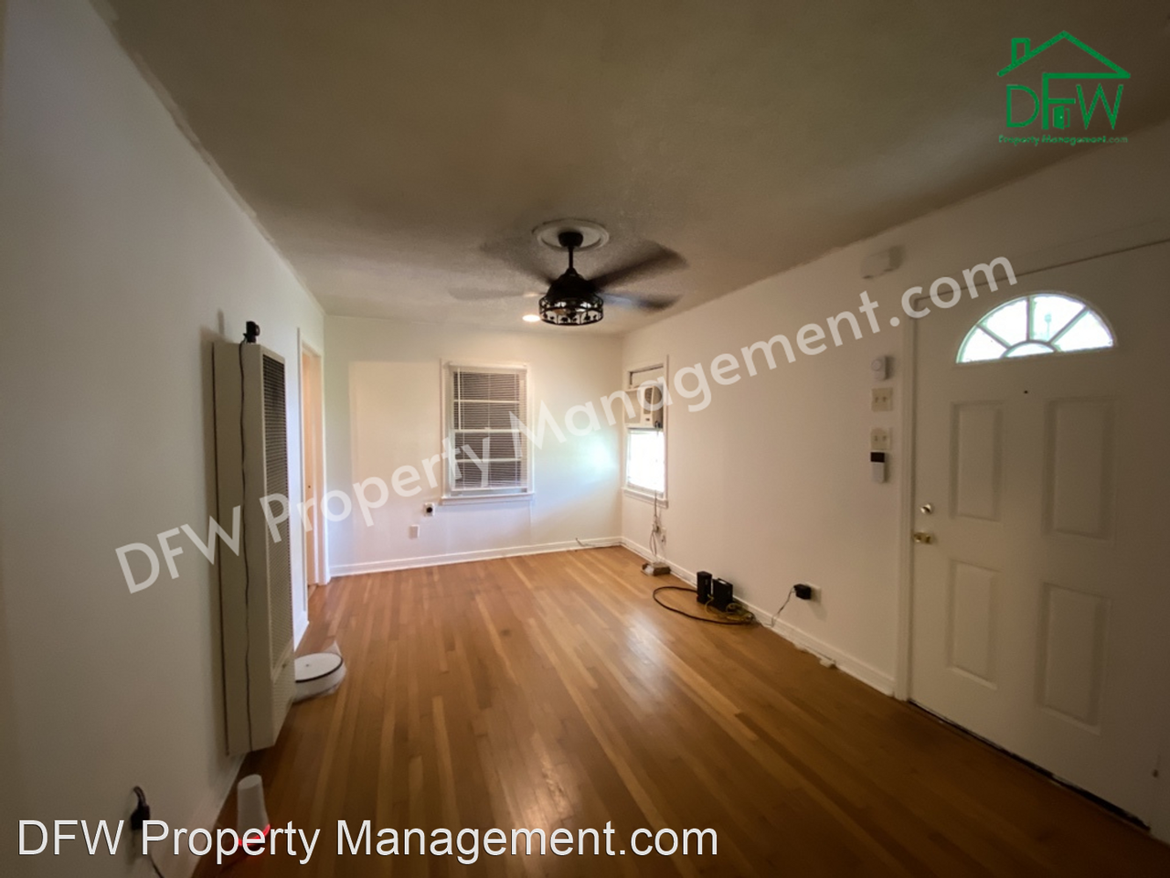 4330 Wabash Ave - Photo 2 of 23
