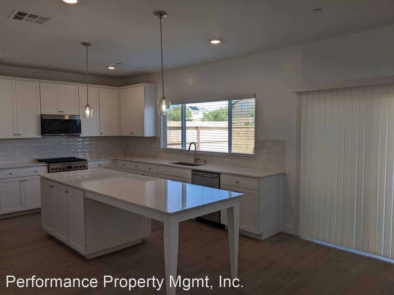 333 Sunset Dr S - Photo 3 of 26