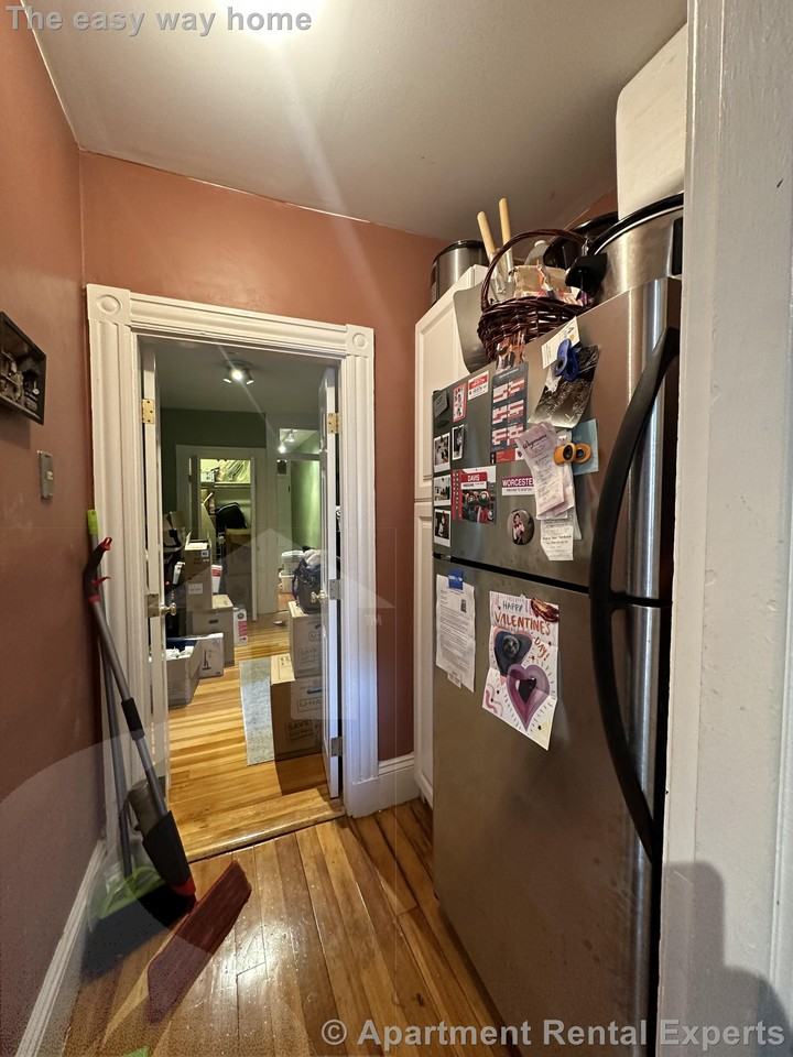 111 Woodstock St #3 - Photo 3 of 19