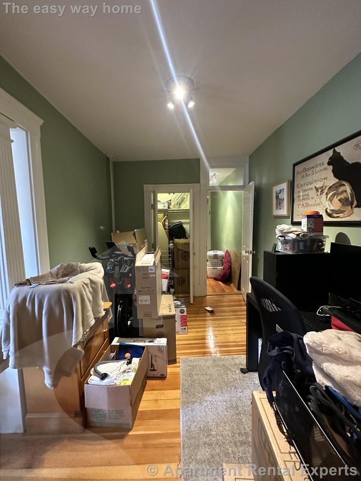 111 Woodstock St #3 - Photo 4 of 19