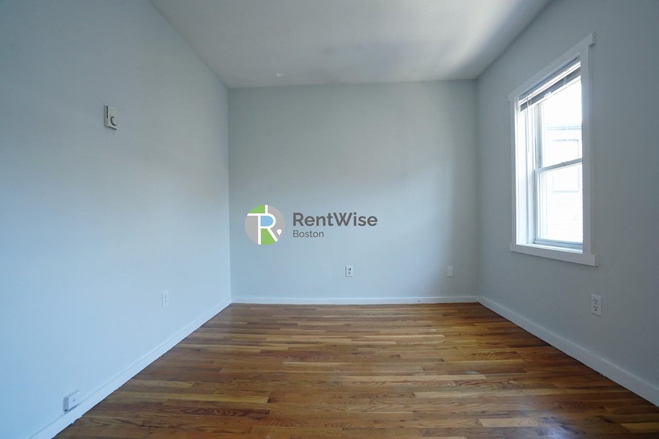 3 Schrepel Pl #3 - Photo 2 of 32