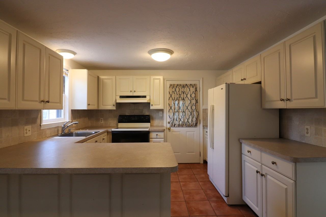20 Eliot St #B - Photo 5 of 25