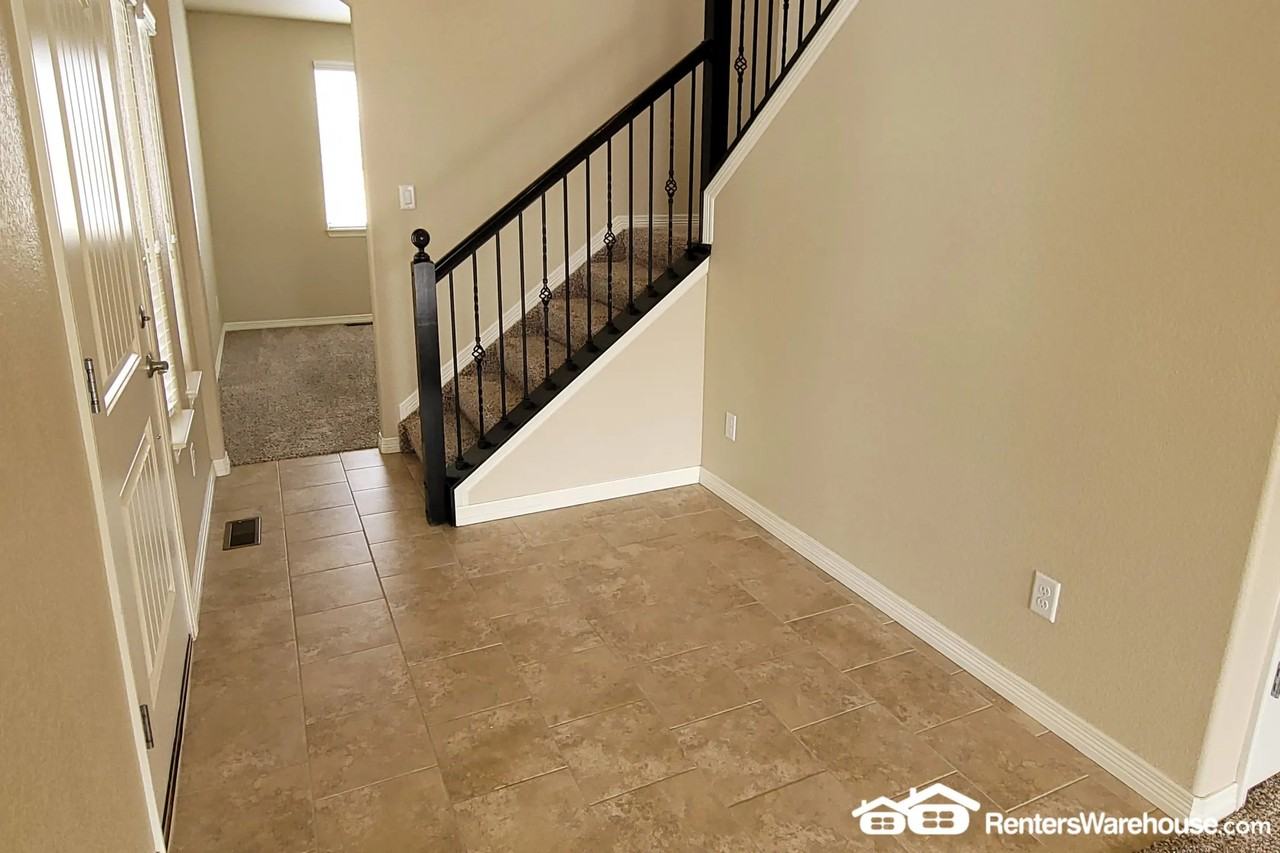 857 Salmon Pond Way - Photo 3 of 33