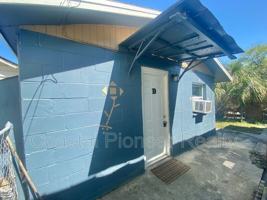 featured image of 2531 W Cherry St #D