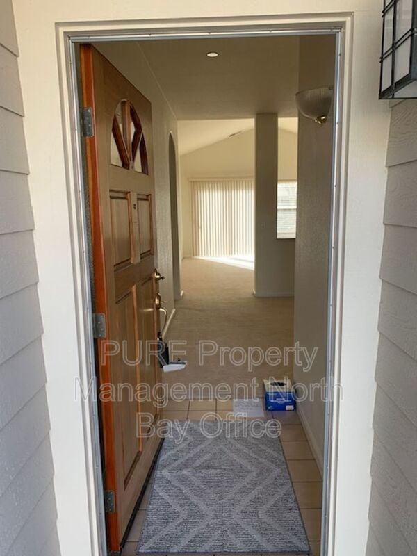 713 Glen Miller Dr - Photo 3 of 20