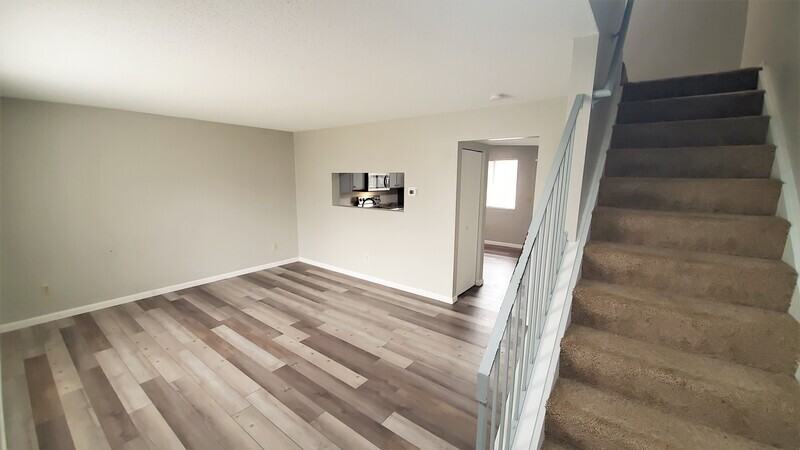 418 N 18th Ave - Photo 3 of 25