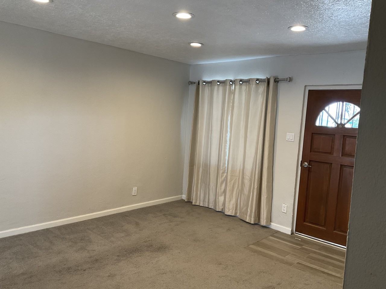 347 Cortez Dr - Photo 3 of 19