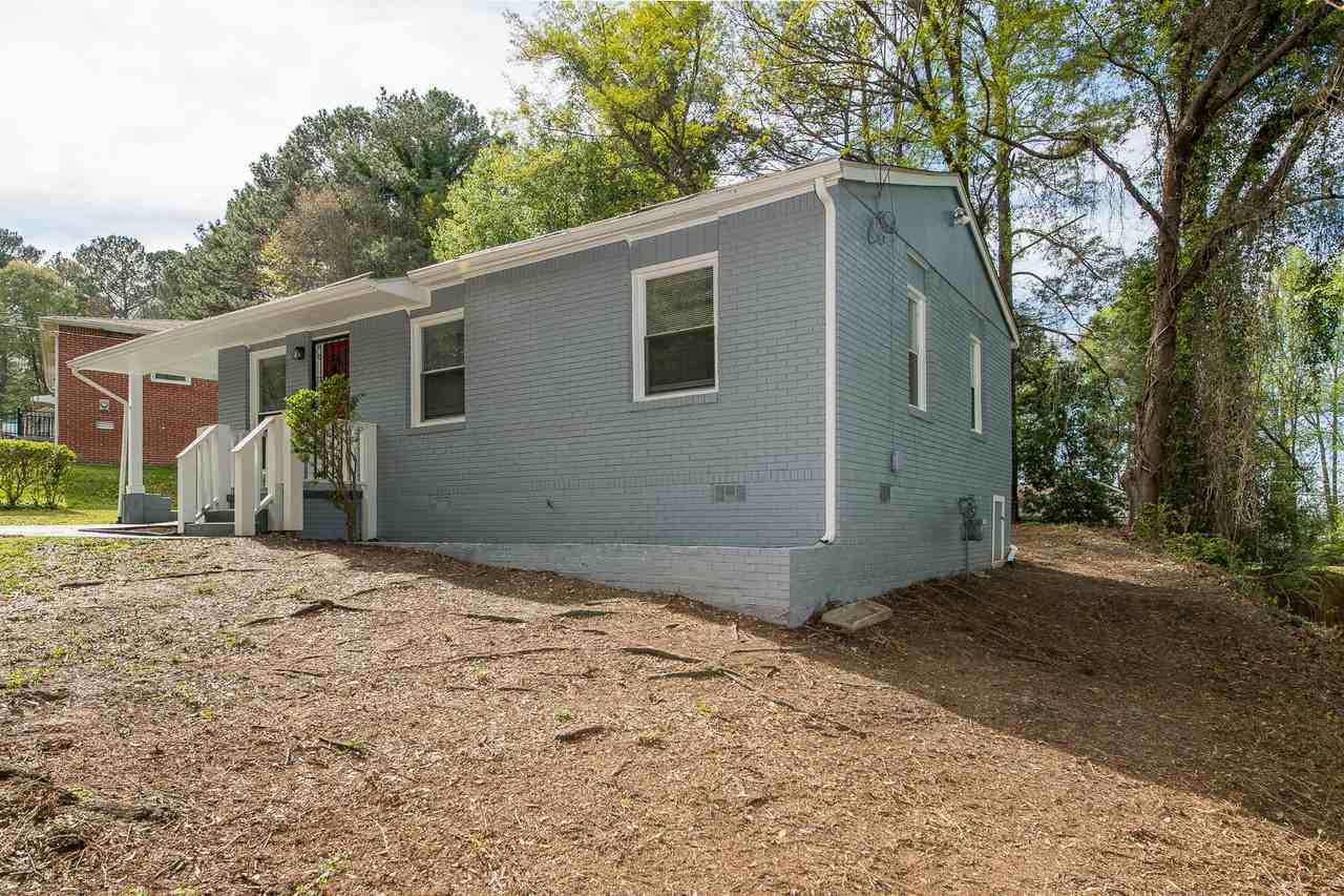 874 Bonneville Ter Nw - Photo 3 of 18