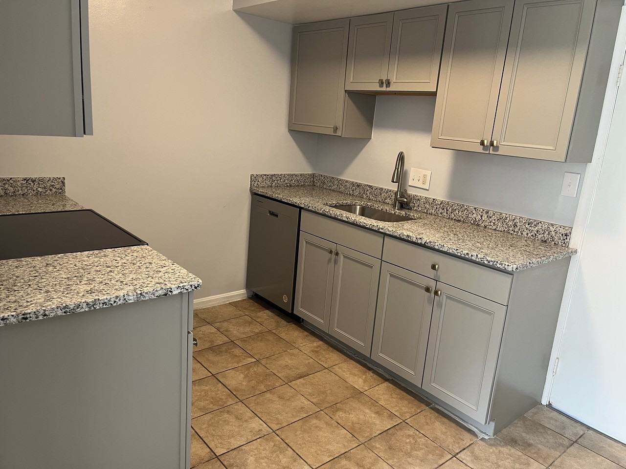 3689 Persimmon Cir - Photo 2 of 14