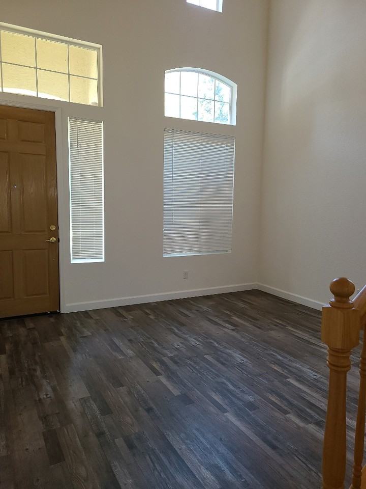 9525 Windrose Ln - Photo 2 of 21