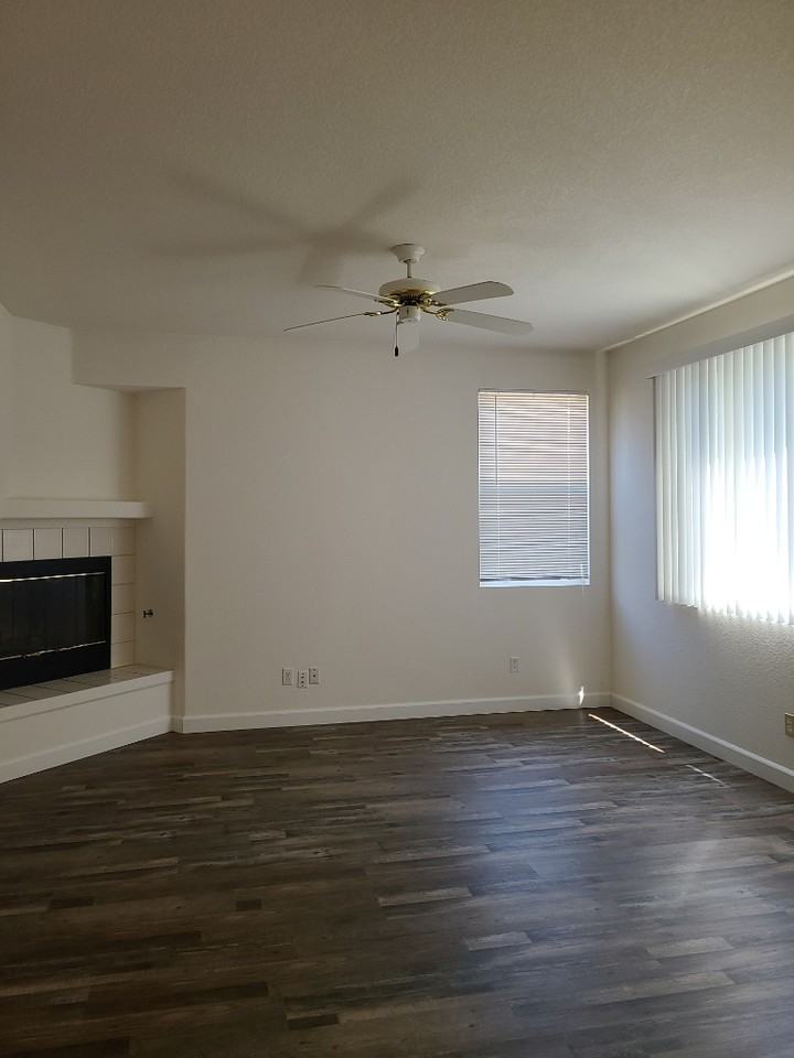 9525 Windrose Ln - Photo 4 of 21