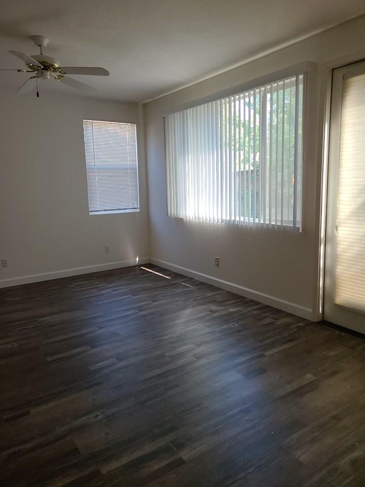9525 Windrose Ln - Photo 5 of 21