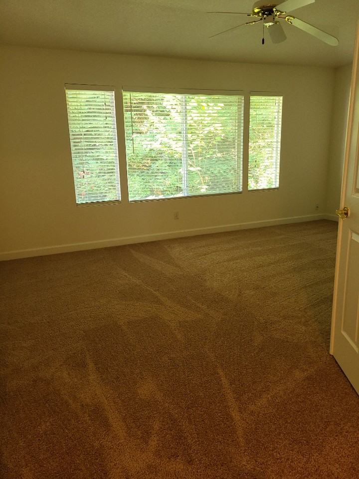 9525 Windrose Ln - Photo 7 of 21