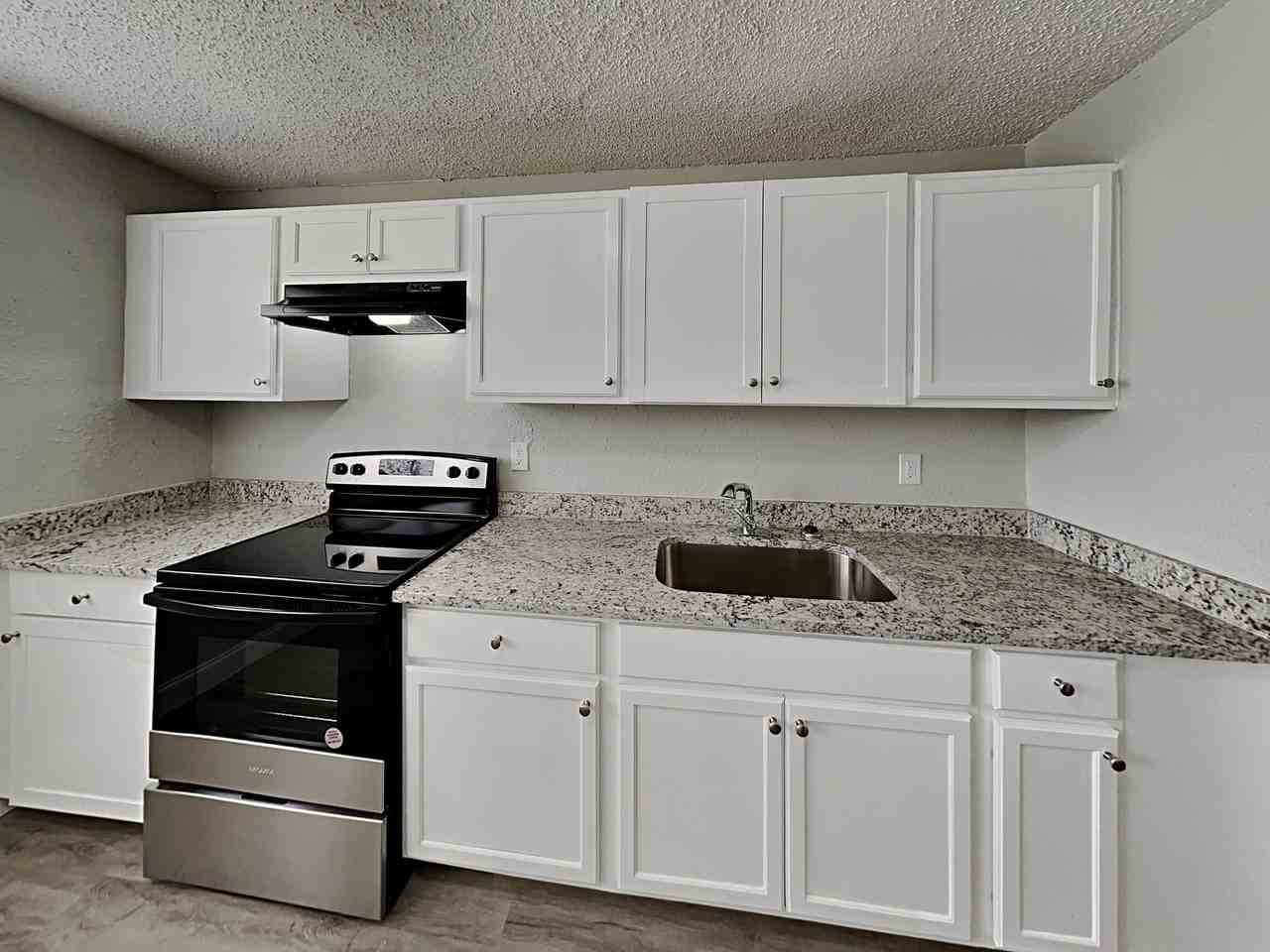 6813 Tinkerbell Ln - Photo 3 of 16