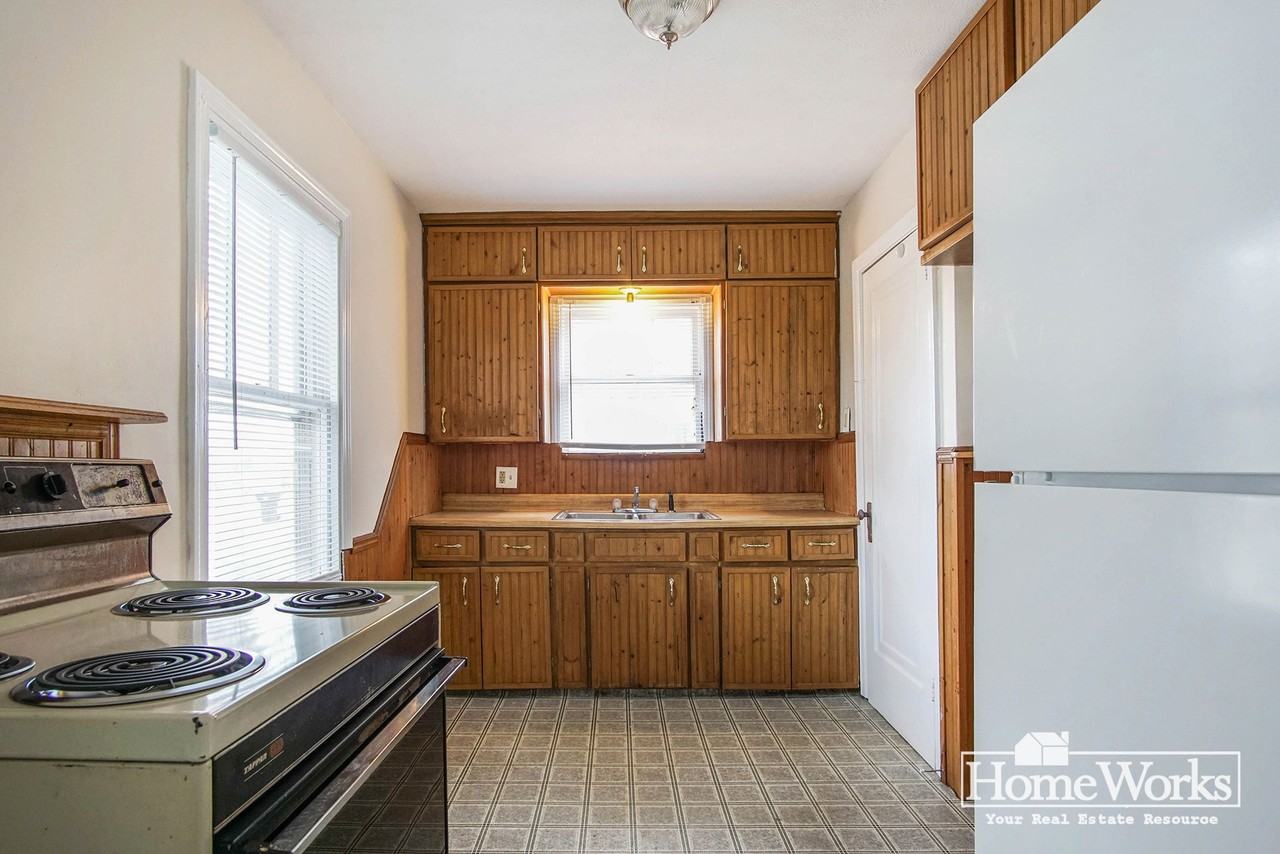 3017 Fredrickson St - Photo 2 of 17