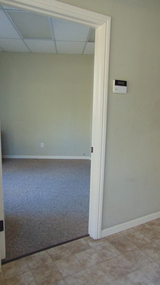 14454 Olympic Dr - Photo 2 of 8