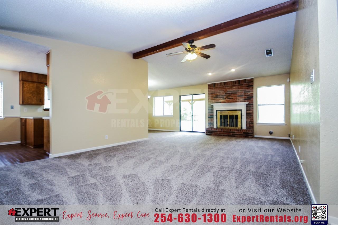 3205 Tallwood Dr - Photo 3 of 20