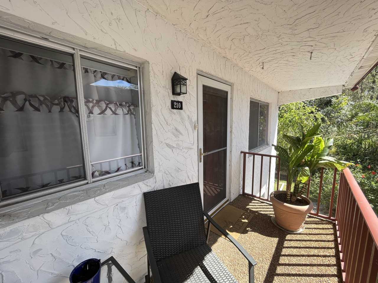 400 El Camino Dr - Photo 2 of 23