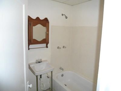 1123 Hughitt Ave - Photo 4 of 50