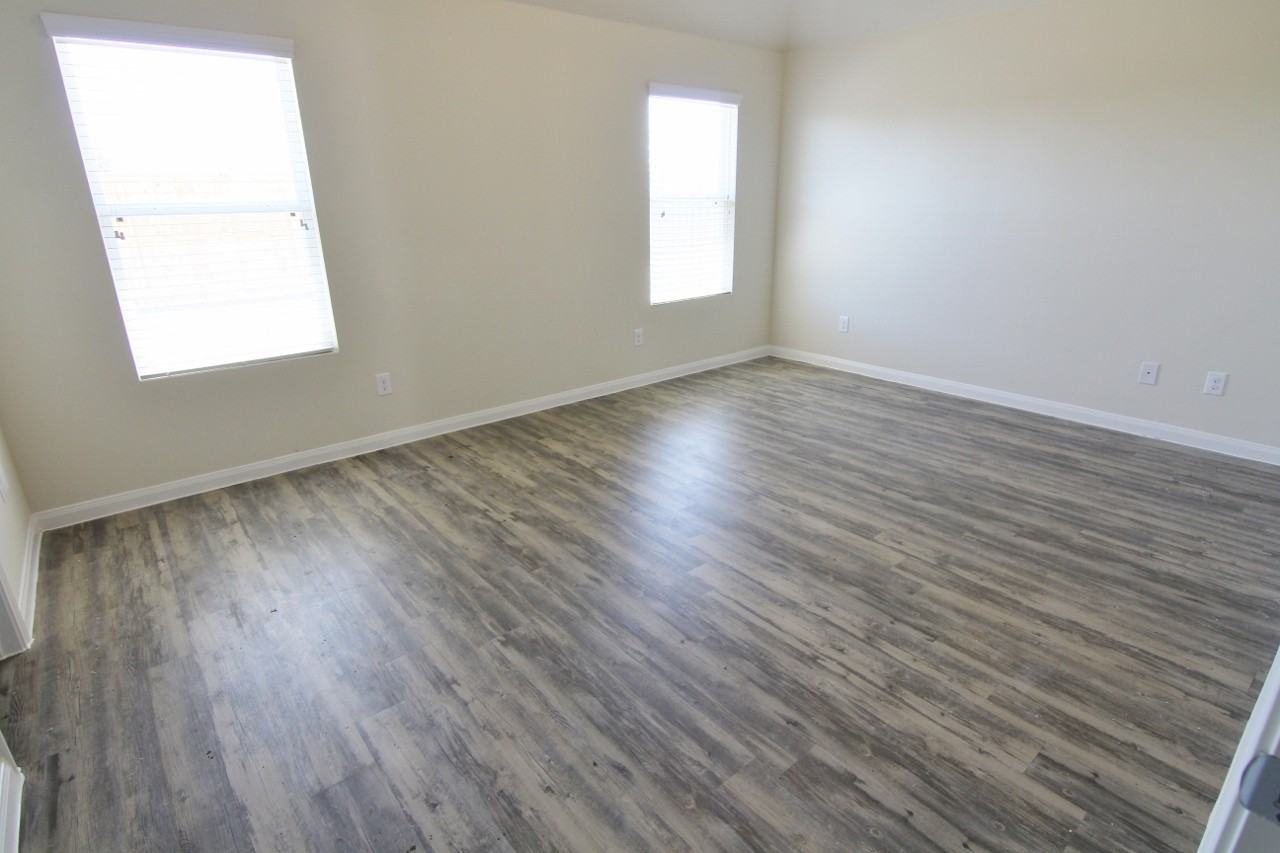 24118 Taranto Creek Ct - Photo 2 of 8