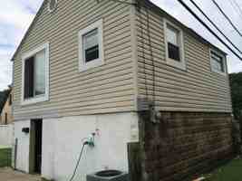 featured image of 401 Kenyon Ln