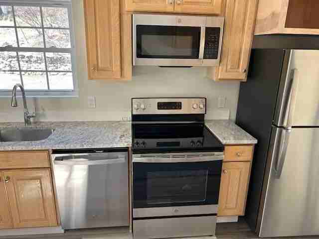 67 Loker St #8 - Photo 6 of 10
