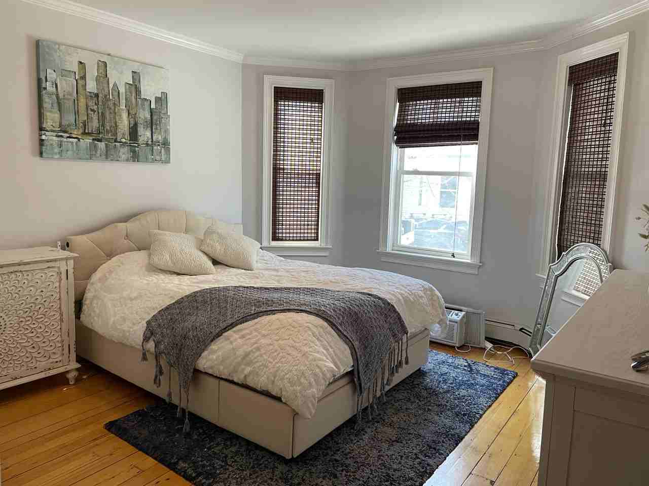 180 L St #1 - Photo 7 of 14