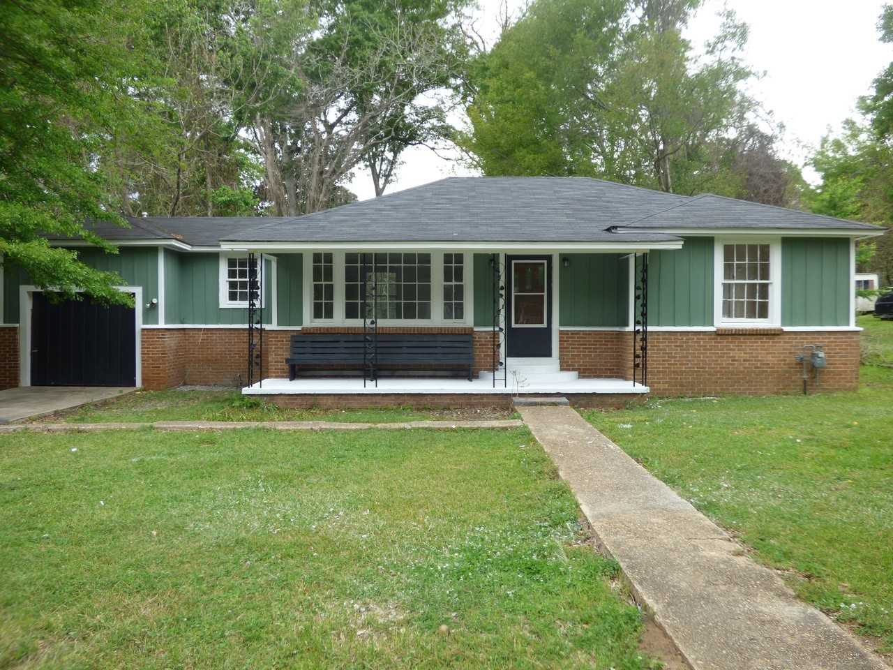 718 South 5th Street, MS 39648 3 Bedroom House for 750/month