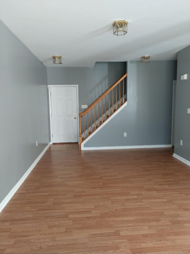 246 Riverwalk Way - Photo 3 of 27