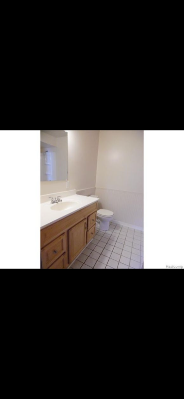 9121 Hugh St - Photo 5 of 15