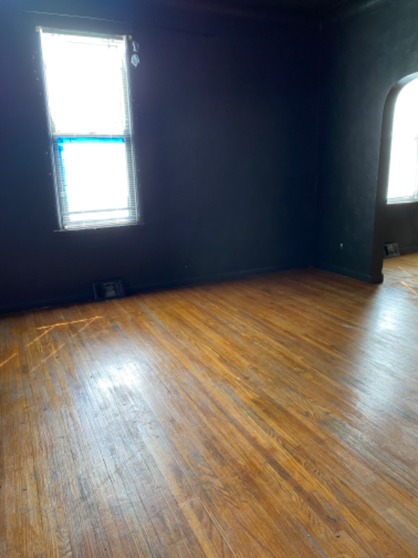 1617 Buckingham St - Photo 3 of 7