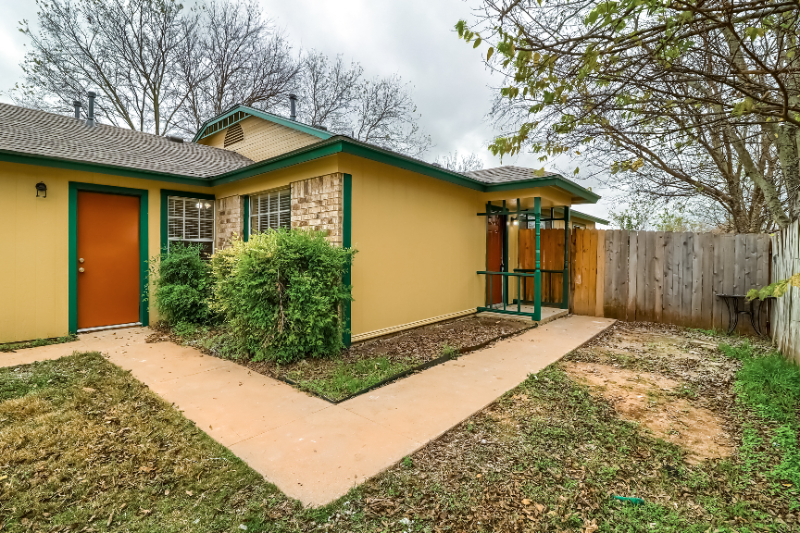 12302 Dellrey Dr #B - Photo 2 of 22