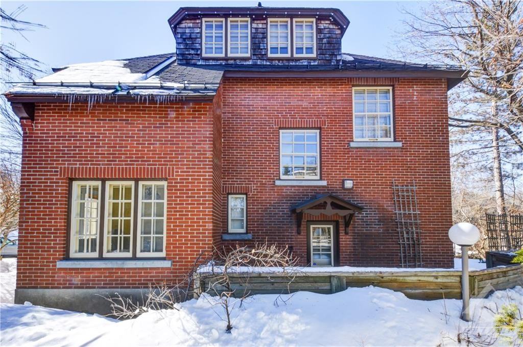 33 Belvedere Crescent - Photo 2 of 25