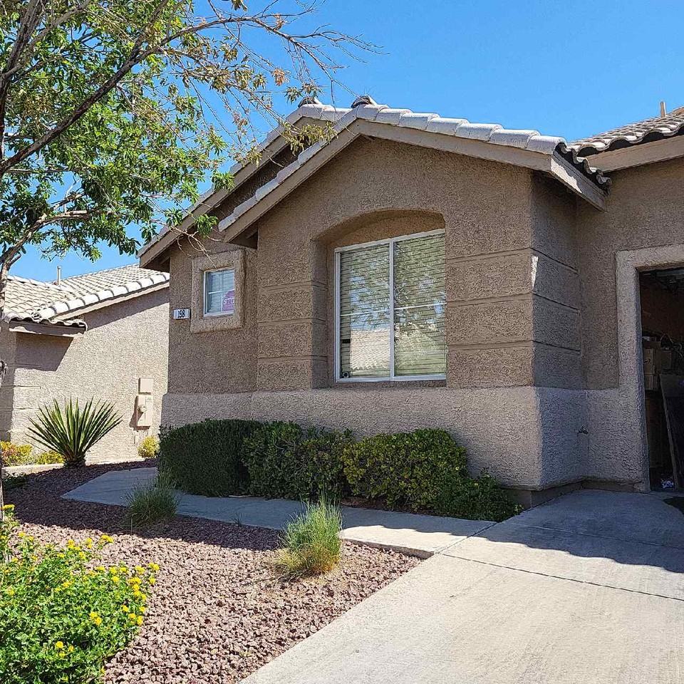 198 Crown Imperial St #1 - Photo 3 of 31