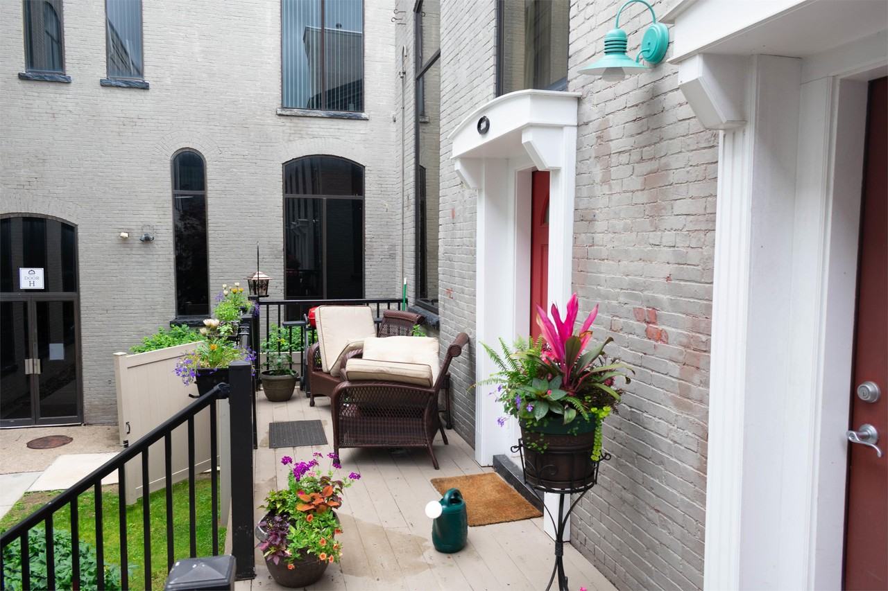 800 James AveUnit 3101 #3101 - Photo 3 of 49