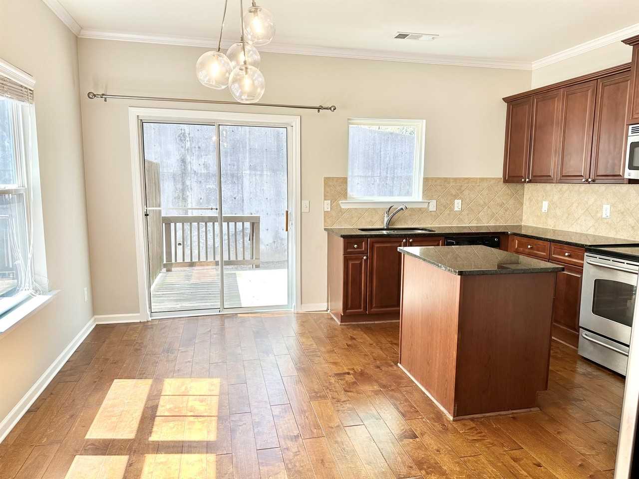 1492 Liberty Pkwy Nw #1 - Photo 5 of 18