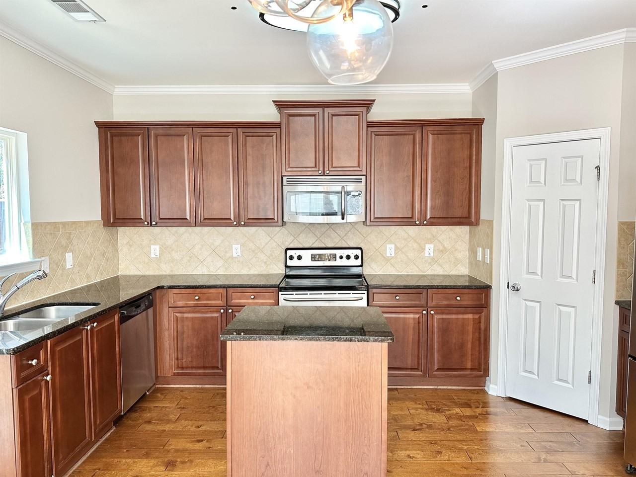 1492 Liberty Pkwy Nw #1 - Photo 6 of 18