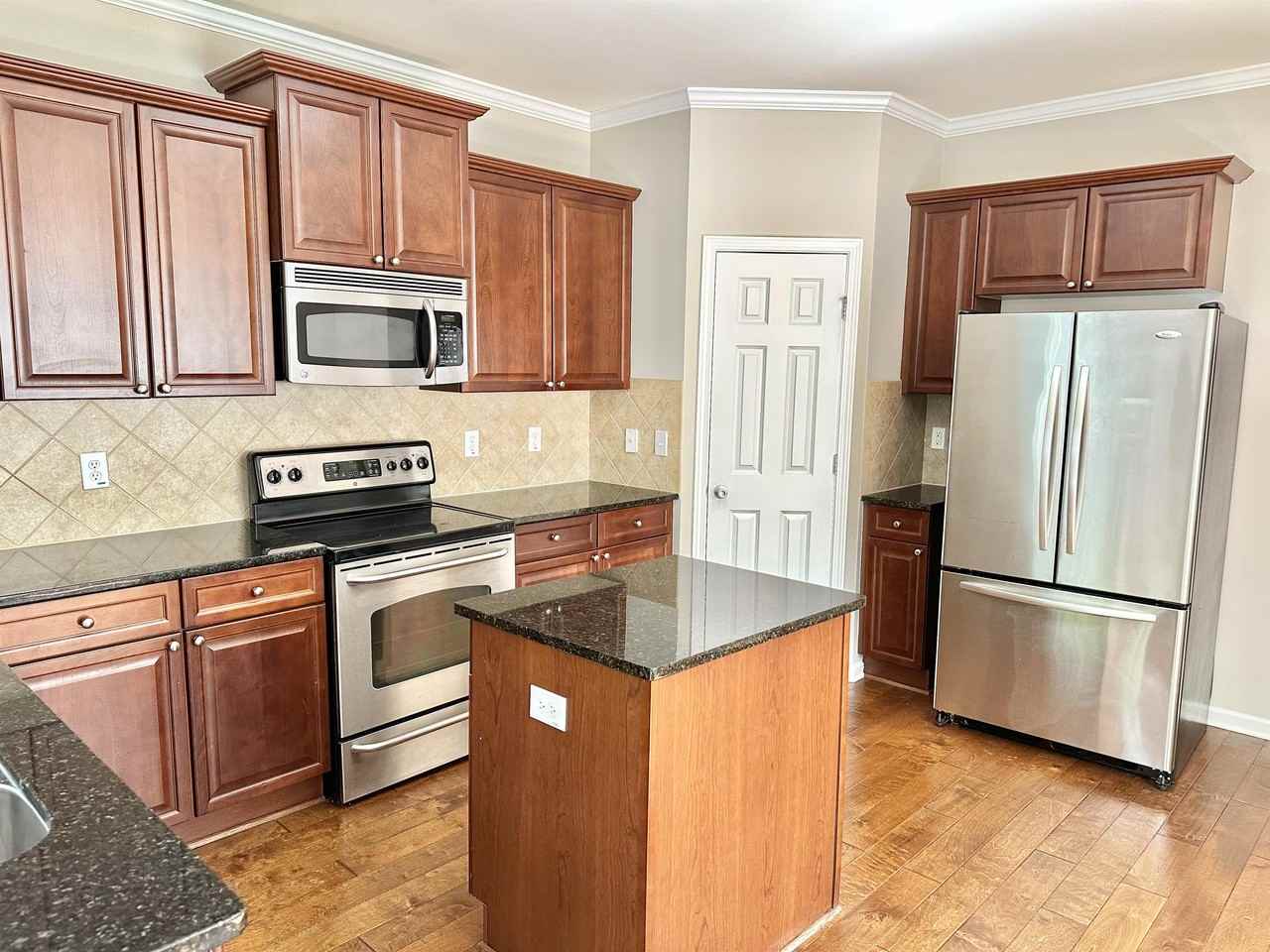 1492 Liberty Pkwy Nw #1 - Photo 7 of 18