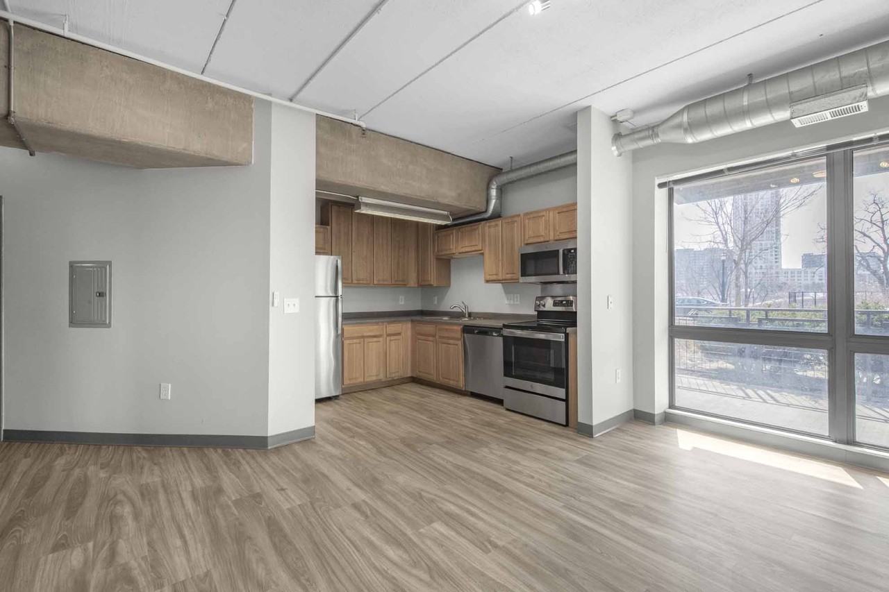 Stone Arch I - Photo 4 of 47