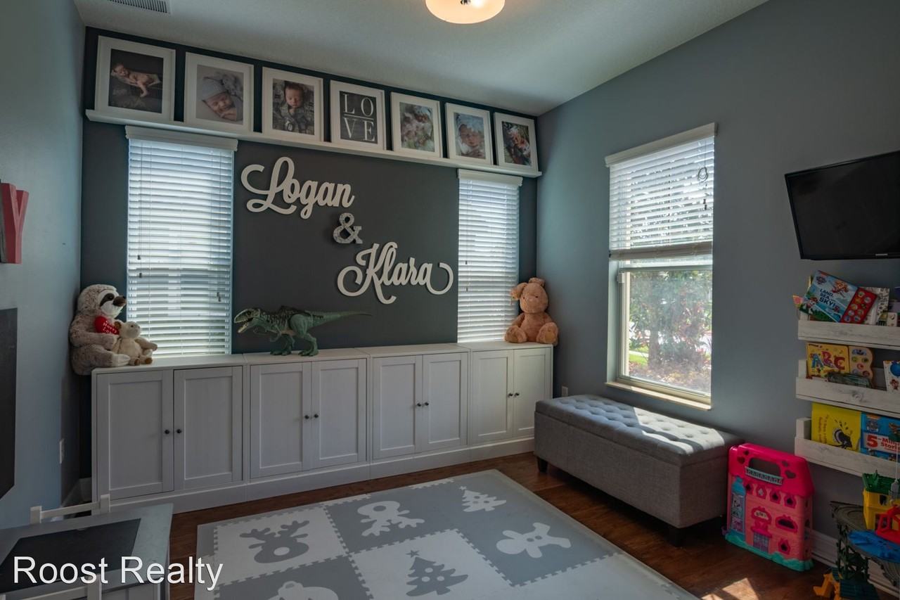 15329 Azra Dr - Photo 2 of 36